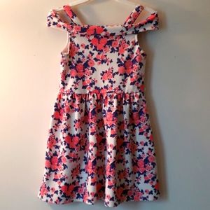 Girls dress